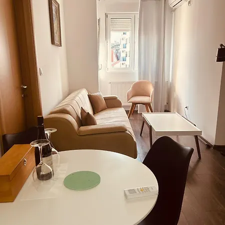 Katja Apartment *